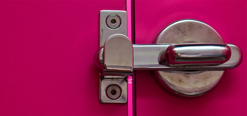 Childproof Gate Lock in Rahway, New Jersey